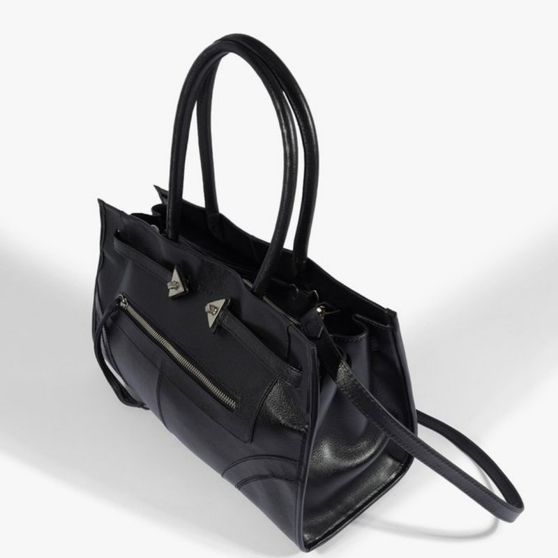 Bolsa Tote Média Brat Couro Preta – Elegância e Praticidade