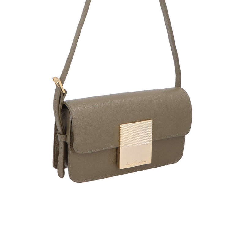 Bolsa com Fechamento de Placa LB em Couro Verde Tomilho de Alça