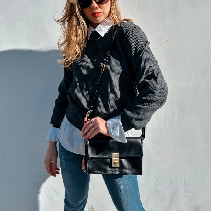 Bolsa Tiracolo The Coolest Bag Couro Preta – Versatilidade e